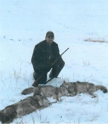 Neal with 3 coyotes · Washington